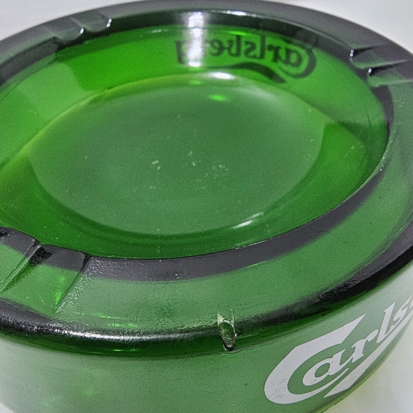 Vintage Green Glass Carlsberg Beer ashtray - Picture 3 of 5